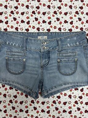 Vintage SO "Wear It Declare It" Y2K Low Rise Denim Shorts - Size 9